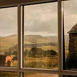 Casa de Férias The Old Dairy Barn - Stunning Rural Retreat